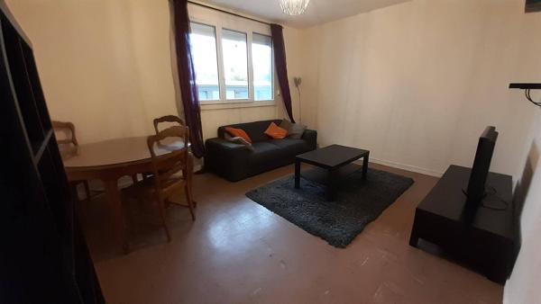Appartement 3 pièces                                        - 38100 Grenoble Réf : 4976