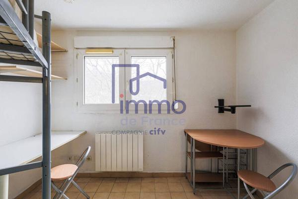 Appartement 1 pièce                                        - 38000 Grenoble Réf : 21494