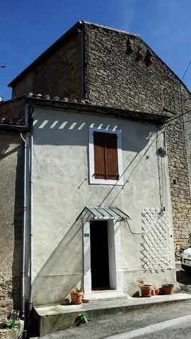 MAISON DE VILLAGE EN PIERRE