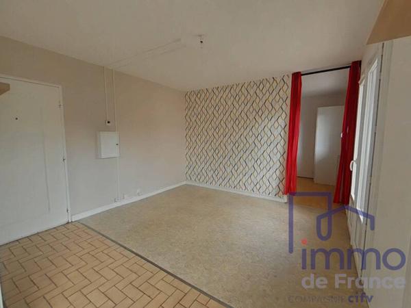 Appartement 1 pièce                                        - 43700 Brives-Charensac Réf : 2844-CIFVFOREZVELAY