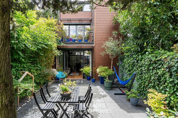 Maison d’architecte en bois d’Inspiration californienne au coeur de la Petite Garenne