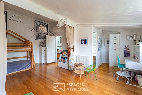 Maison d’architecte en bois d’Inspiration californienne au coeur de la Petite Garenne
