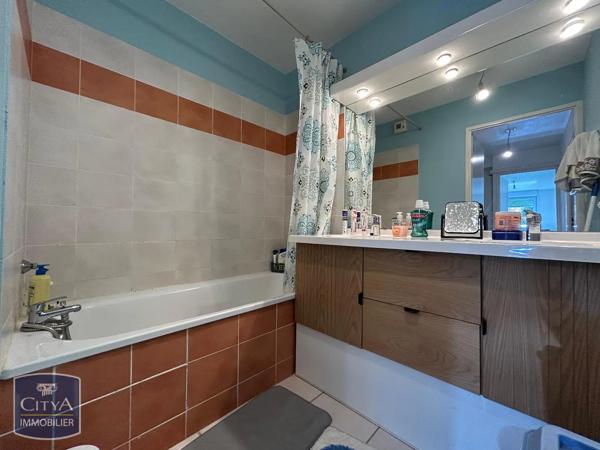 Appartement à louer 3 pièces 67.25m² Montauban (82000)