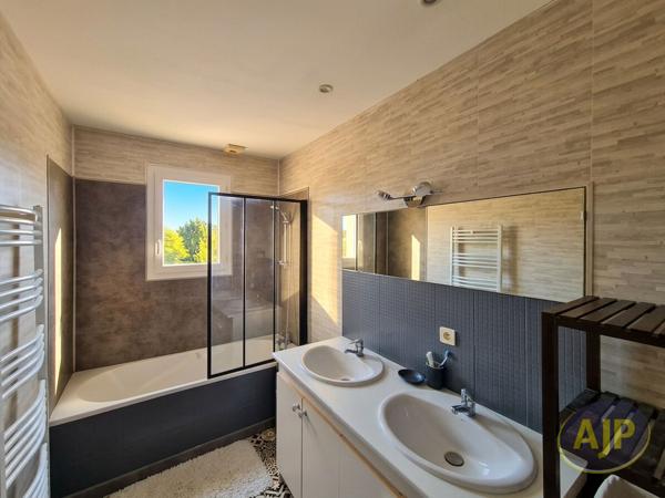 Vente maison Montaigu : 345 000 € - AJP Immobilier Montaigu
