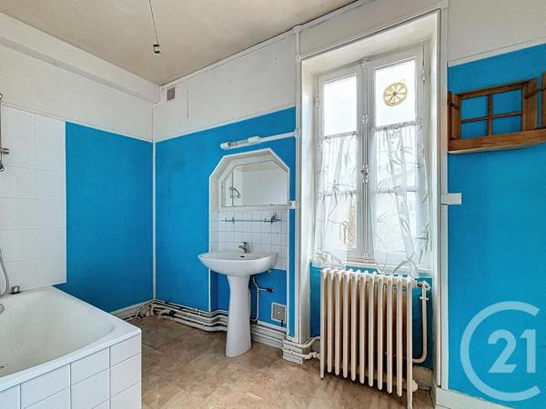 Maison à vendre  6 pièces - 153,05 m2 VARENNES SUR ALLIER - 03