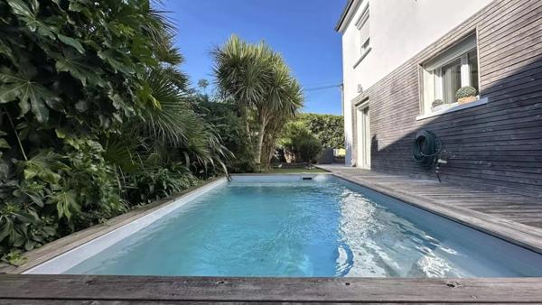 Maison à vendre 7 pièces LA ROCHELLE (17)