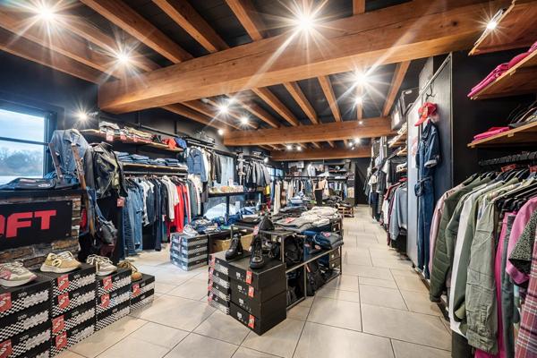 Local commercial avec belle visibilité - Grand Annecy