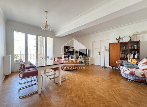A vendre, plein centre ville de Périgueux (24000), Appartement T.3. avec terrasse