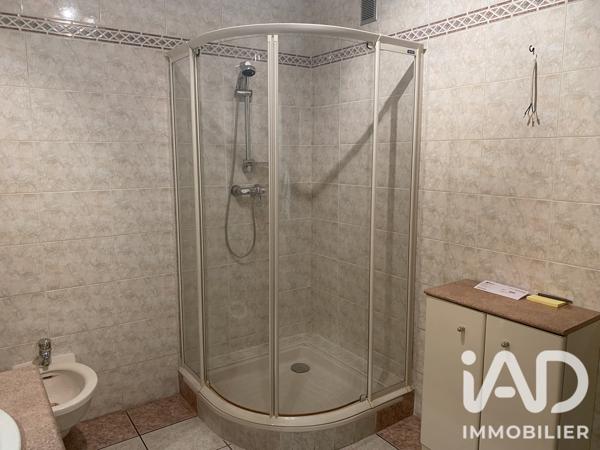 Appartement à vendre 4 pièces 83,55 m² Lyon 8