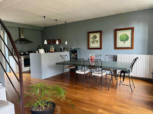 Maison Boissy Sous Saint Yon 5 pièce(s) 162.7 m2