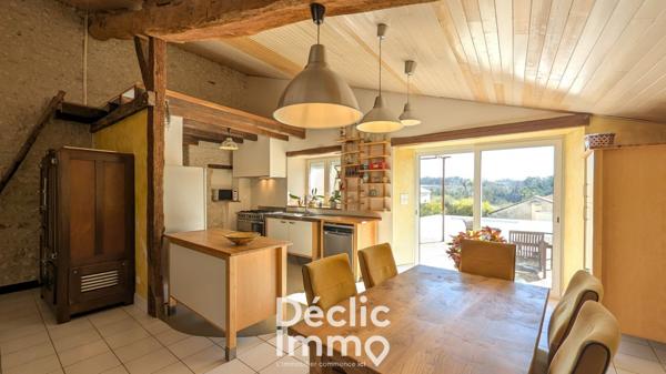 Vente maison en pierre Villebois lavalette, 230m² 7 pièces 345 000€ avec garage