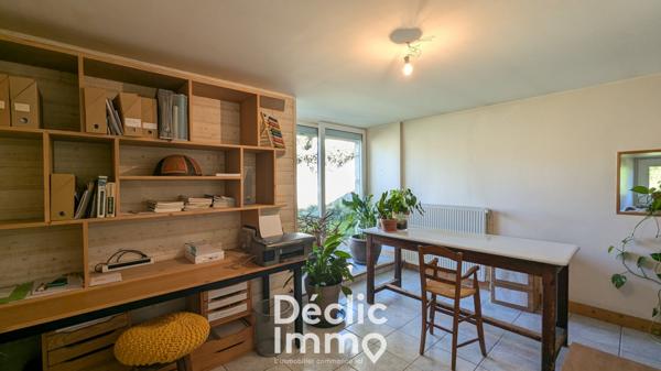 Vente maison en pierre Villebois lavalette, 230m² 7 pièces 345 000€ avec garage