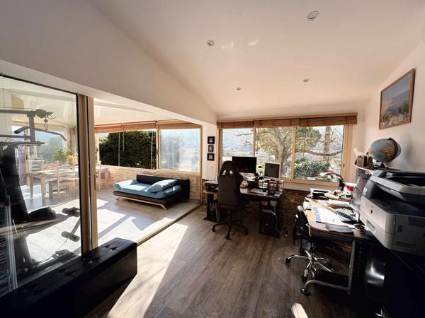 Exclusivité, Auriol, Moulin de Redon, maison de 208 m² avec piscine