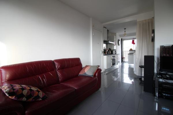 A VENDRE MARSEILLE 13013 – LA ROSE – 3 PIÈCES LUMINEUX - VUE DÉGAGÉE - PARFAIT ÉTAT - 123.000 € FAI