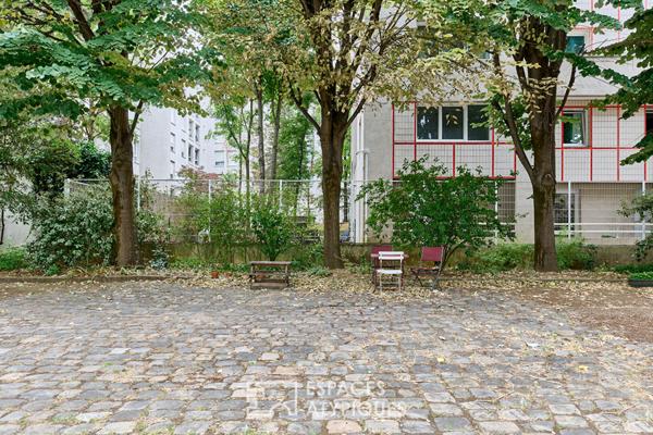 Duplex lumineux et traversant Proche Bercy