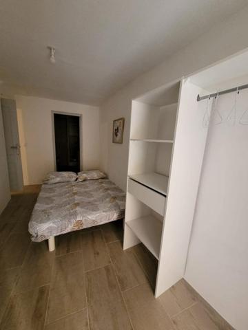 Appartement T2 (une chambre) d'environ 43m2 en rez de chaussée