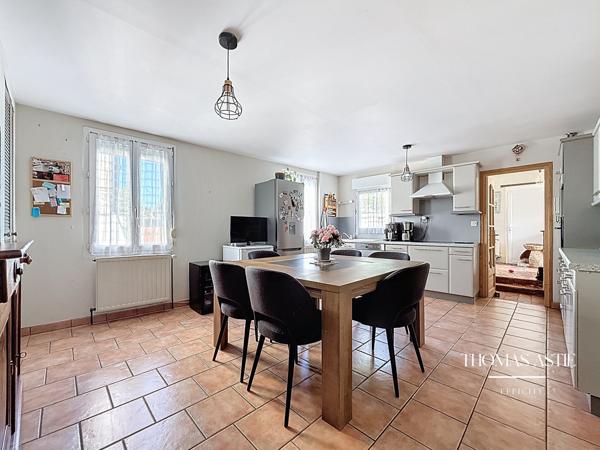 Maison 8 pièces - 197 m²