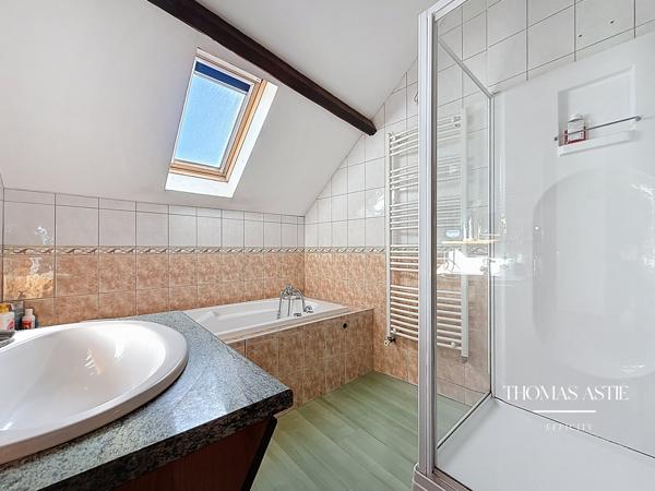 Maison 8 pièces - 197 m²