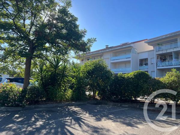 Appartement F3 à vendre  3 pièces - 48 m 2   LA CIOTAT  - 13