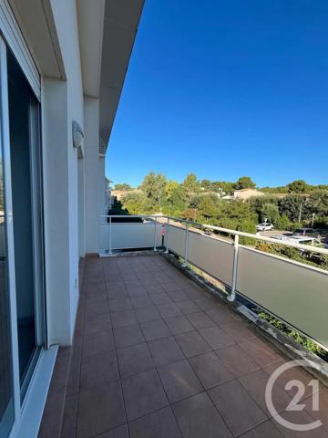 Appartement F3 à vendre  3 pièces - 48 m 2   LA CIOTAT  - 13