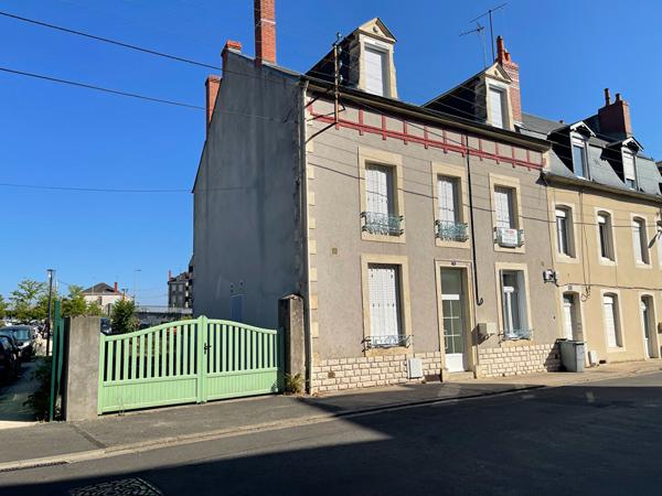 Maison en colocation à Nevers 11 pièce(s) 175 m2