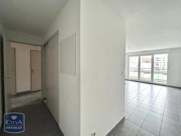 Appartement à louer 3 pièces 59.5m²