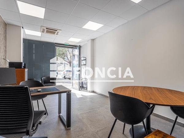 À vendre Local commercial 42 m² - Toulon 83000