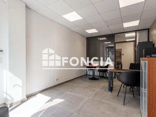 À vendre Local commercial 42 m² - Toulon 83000