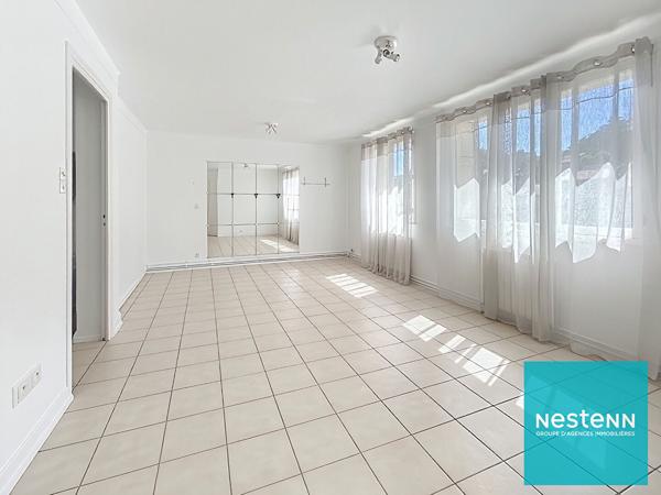T5 73 m² env.  Étage élevé avec ascenseur  Vue dégagée exceptionnelle  58 000 €