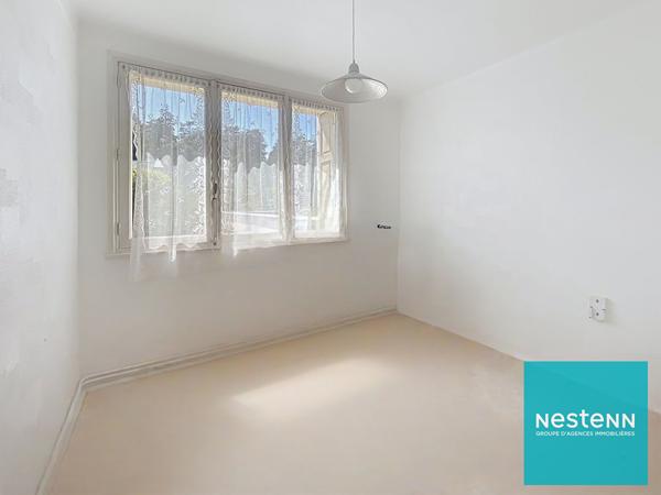 T5 73 m² env.  Étage élevé avec ascenseur  Vue dégagée exceptionnelle  58 000 €
