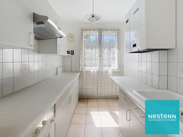 T5 73 m² env.  Étage élevé avec ascenseur  Vue dégagée exceptionnelle  58 000 €