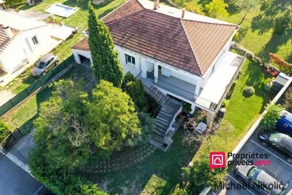 Belle Maison familiale avec dépendances Oraison centre ville