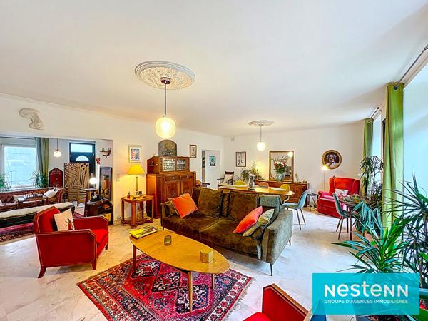 MAISON DE VILLE 4 CHAMBRES AVEC JARDIN CLOS DE MURS ET GARAGE