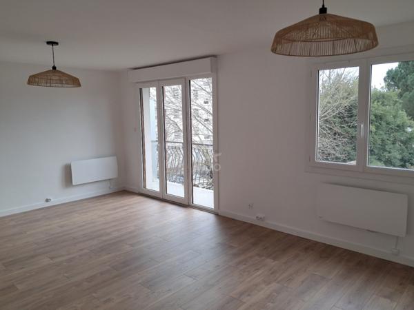 BEL APPARTEMENT LUMINEUX RENOVE
