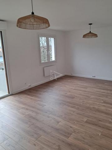 BEL APPARTEMENT LUMINEUX RENOVE