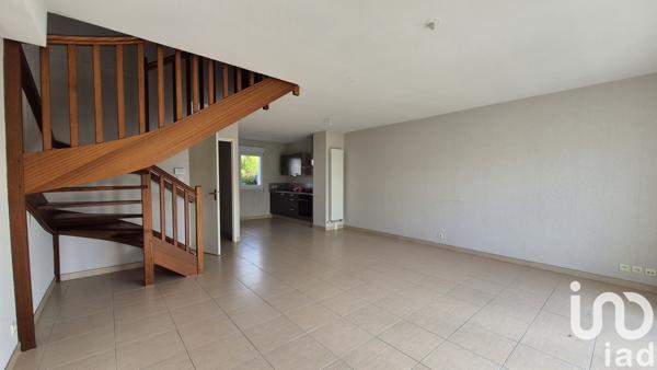 Location maison 5 pièces 93 m² Plescop