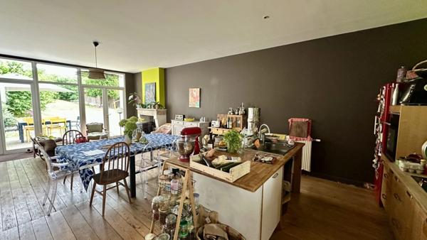 À VENDRE – BARBEZIEUX-SAINT-HILAIRE (16) – Propriété de caractère - cœur de ville