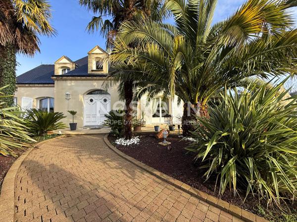 Élégante propriété de style Île-de-France au coeur de LOCMINE - 5 chambres et sous-sol complet