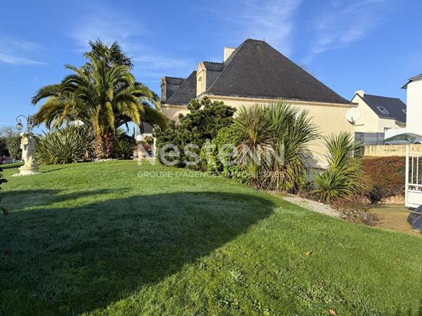 Élégante propriété de style Île-de-France au coeur de LOCMINE - 5 chambres et sous-sol complet