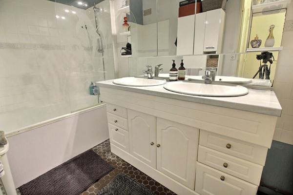 Belle maison 6 pièces 121.61 m2 THIAIS