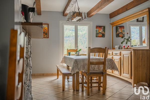 Maison 5 pièces de 139 m² à Sallanches (74700)