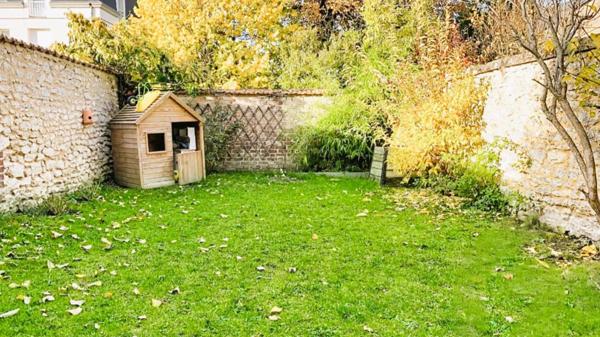 Gare à pieds- Superbe maison Bourgeoise
