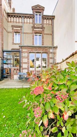 Gare à pieds- Superbe maison Bourgeoise