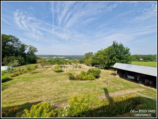 SAINT GEORGES SUR BAULCHE (89) Ensemble immobilier longère de 2 habitations communicantes, 5 chambres, 1 salle de réception, cuisine équipée, salon, 1 salle de bain, 2 salle d'eau