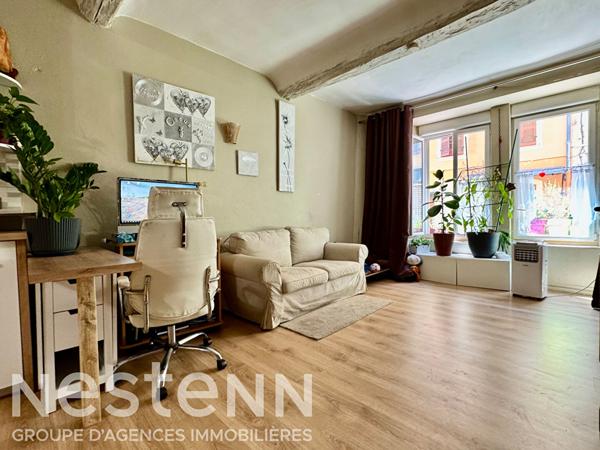 Appartement 3 pieces de 50m2 en plein centre de Carces