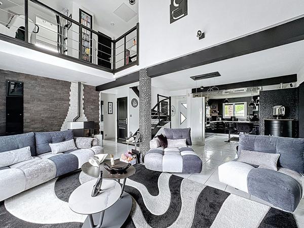 Maison contemporaine sur sous-sol total, 141m², 4 chambres - Hennebont.