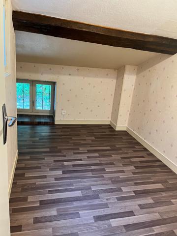 Maison située à CURZAY SUR VONNE proche LUSIGNAN et VIVONNE