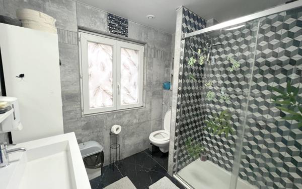 Maison à vendre    7 pièces • 156 m2 Wisches