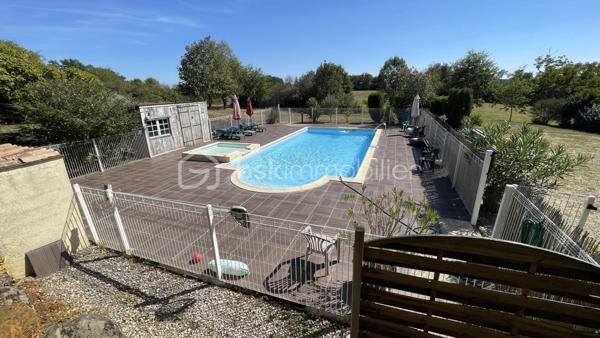 Maison en pierre de 266 m²