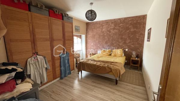 Maison en pierre de 266 m²